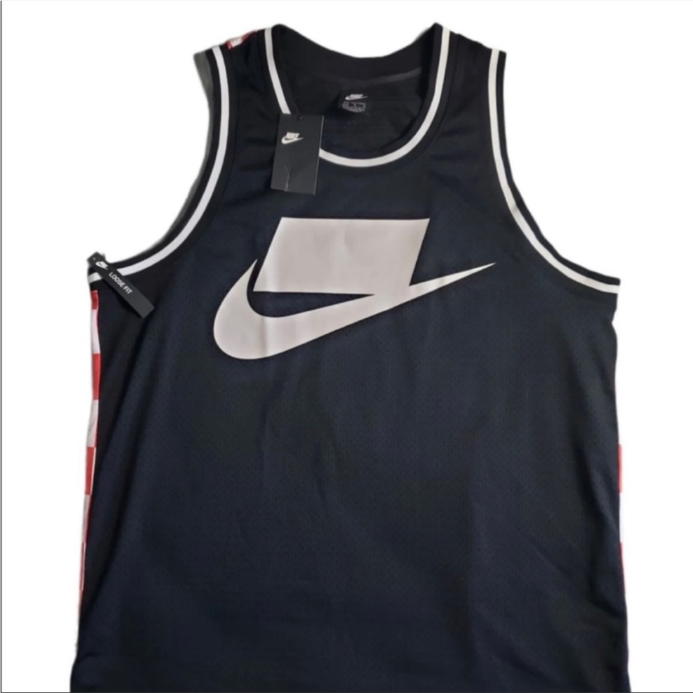 Nike sportswear jersey